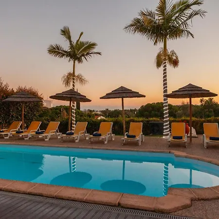 Florida - Piscina Aquecivel, Bbq E Sala De Jogos - * アルブフェイラ