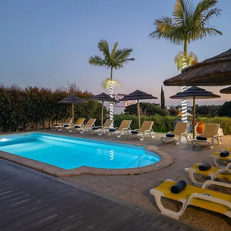 Florida - Piscina Aquecivel, Bbq E Sala De Jogos - Βίλα Αλμπουφέιρα